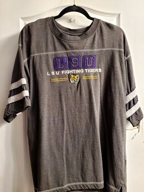 Vintage LSU Fighting Tigers Short-Sleeve Graphic Tee
